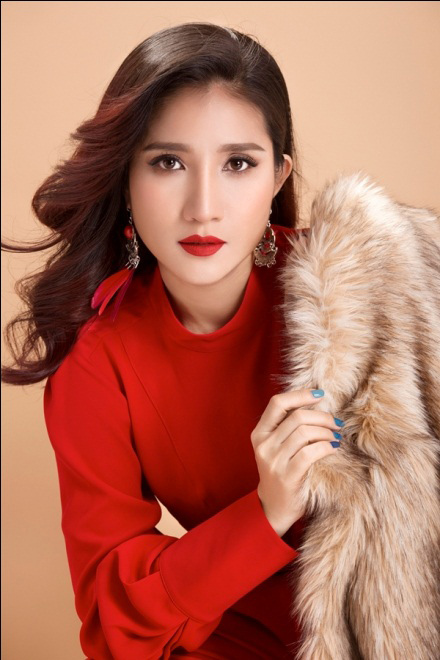 "Bà mối" Cát Tường tiết lộ bí kíp trẻ đẹp "đốn tim" người nhìn ở tuổi 40 - 1