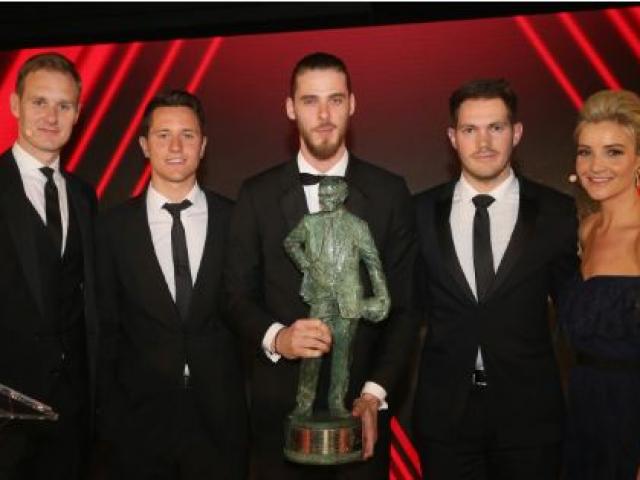 Bóng đá - Cầu thủ xuất sắc nhất MU: De Gea ẵm cú đúp, vượt mặt Ronaldo hoàng kim