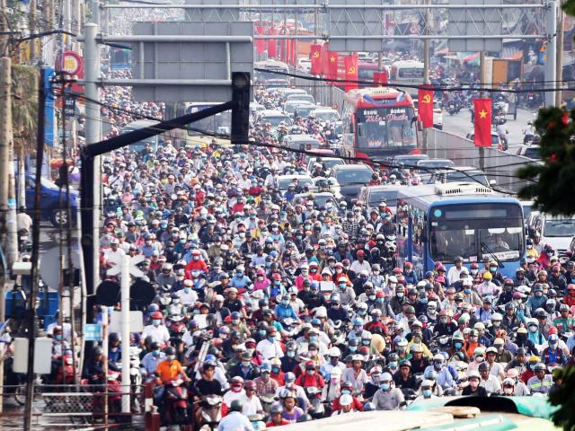 Tin tức trong ngày - Đi làm sau nghỉ lễ, người Sài Gòn "đứng hình" khi gặp kẹt xe khủng khiếp