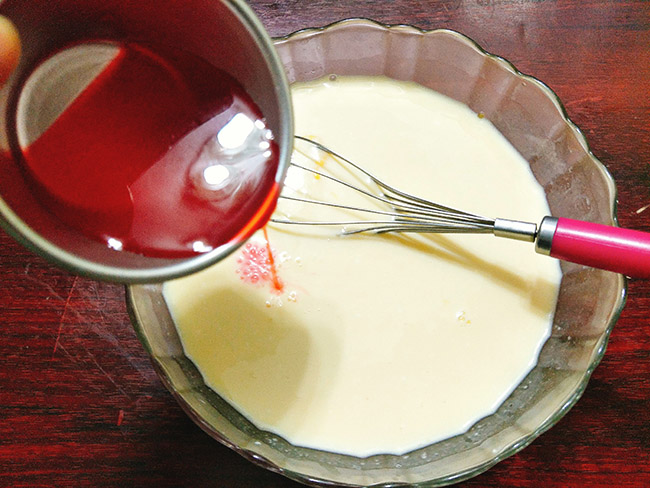 Bánh flan dâu tây mềm mịn ngọt ngào mà cách làm không hề khó - 7