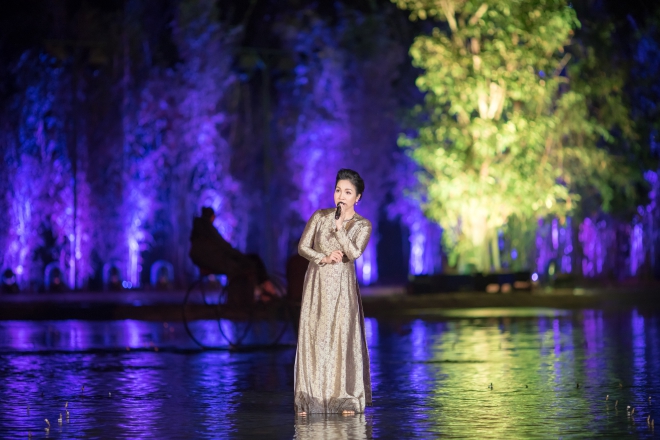 Xuân Bắc hóa “thằng Mõ” tấu hài làm khán giả cười nghiêng ngả - 5