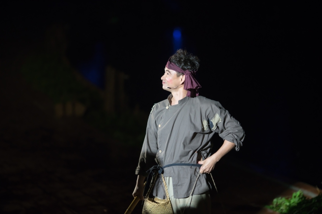 Xuân Bắc hóa “thằng Mõ” tấu hài làm khán giả cười nghiêng ngả - 2