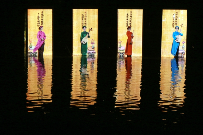 Xuân Bắc hóa “thằng Mõ” tấu hài làm khán giả cười nghiêng ngả - 9