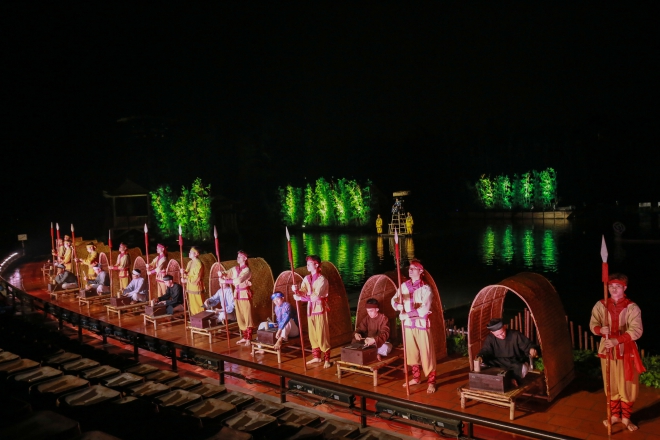 Xuân Bắc hóa “thằng Mõ” tấu hài làm khán giả cười nghiêng ngả - 8