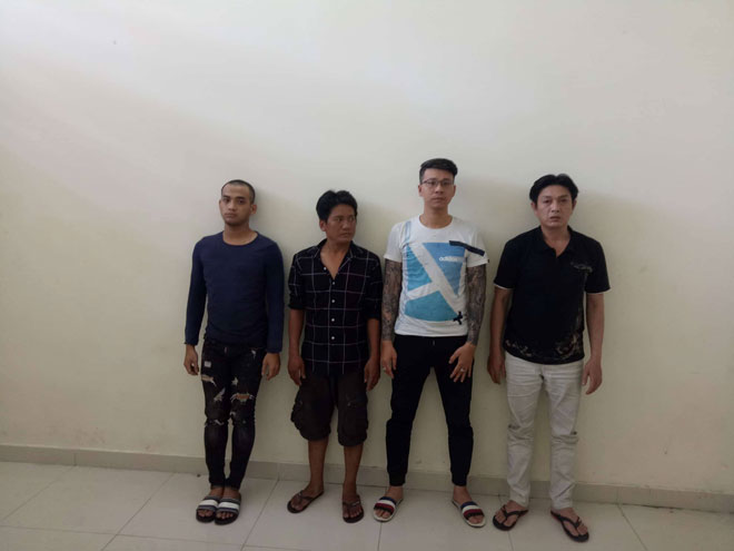 Cả chục nam nữ “phê” tập thể trong căn biệt thự cao cấp ở Sài Gòn - 1