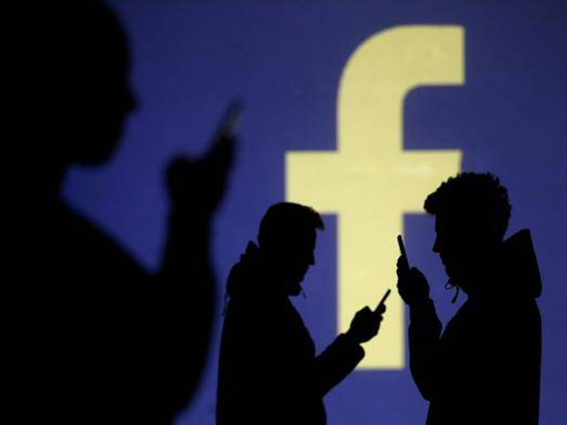 Lạm dụng quyền, một kỹ sư Facebook bị tố theo dõi phụ nữ