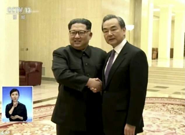 TQ tức tốc gửi ngoại trưởng sang gặp ông Kim Jong-un - 1