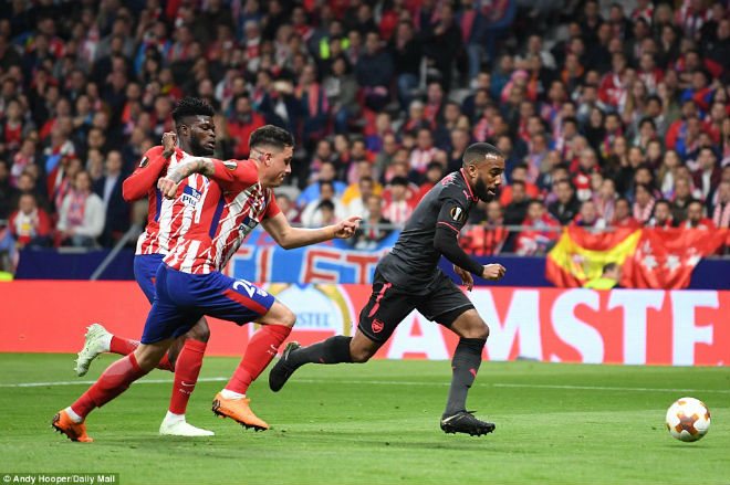 Wenger & &#34;ác mộng&#34; trời Âu: &#34;Hung thần&#34; Costa, vương triều 22 năm sụp đổ - 4