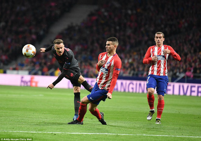 Wenger & &#34;ác mộng&#34; trời Âu: &#34;Hung thần&#34; Costa, vương triều 22 năm sụp đổ - 1