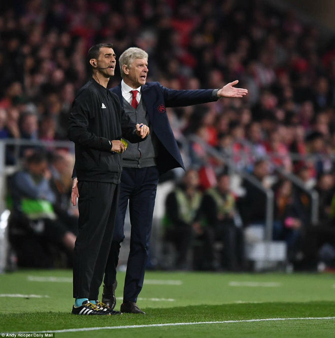 Wenger & &#34;ác mộng&#34; trời Âu: &#34;Hung thần&#34; Costa, vương triều 22 năm sụp đổ - 8