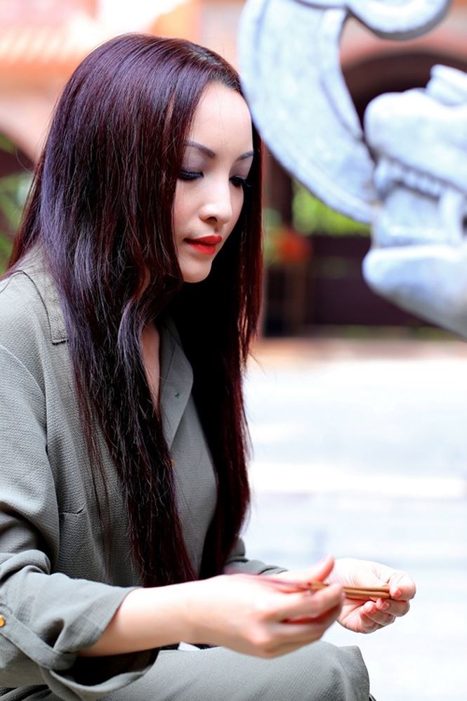 Nhan sắc mê hoặc một thời của Linh Nga - tình cũ Thuyết "buôn vua" - 11