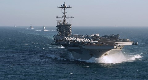 Dàn tiêm kích trên tàu sân bay USS Harry S. Truman bắt đầu không kích IS ở Syria - 1