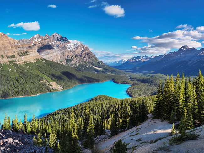 Canadian Rockies, Banff, Canada: Rockies của Canada, bao gồm khoảng 50 đỉnh núi cao hơn 3.300m cùng những hồ nước tuyệt đẹp.