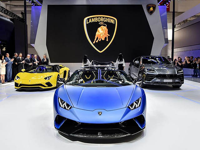Lamborghini Huracan bản mui trần ra mắt, giá gần 7 tỷ đồng