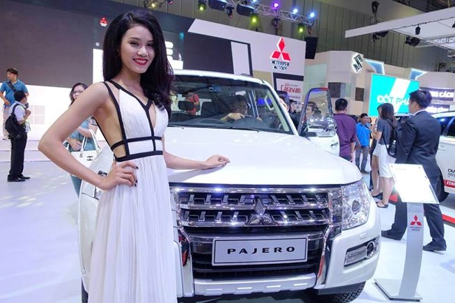 Xe nhập khẩu bất ngờ giảm giá cả trăm triệu đồng/chiếc - 1