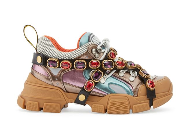 Người mẫu - Hoa hậu - Giày "khủng bố" đính đá xa xỉ tuyệt đẹp của Gucci