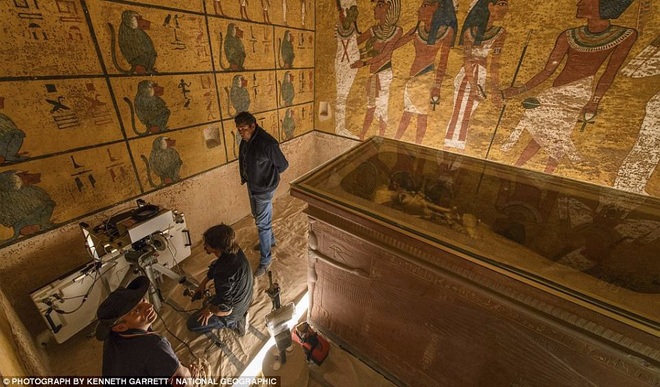 Sự thật về hầm bí mật trong lăng mộ 3.000 năm của hoàng đế Ai Cập - 1