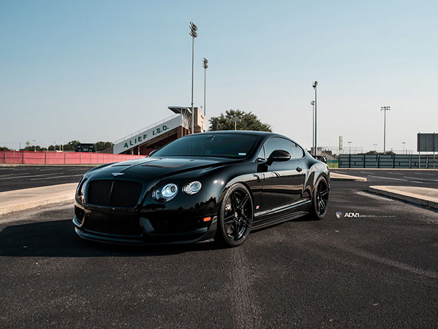 Siêu xe nhà Bentley được lên đời bộ mâm hàng hiệu 3000 USD