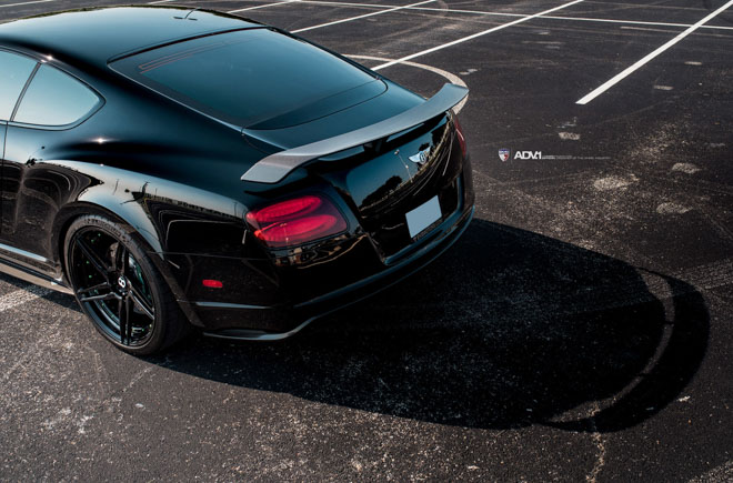 Siêu xe nhà Bentley được lên đời bộ mâm hàng hiệu 3000 USD - 7