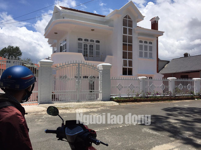Nóng 24h qua: Tiết lộ chủ nhân thực sự của biệt thự “siêu khủng” ở Hà Tĩnh - 5