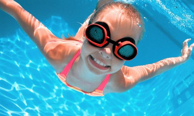 Tốn bạc triệu cho con học bơi mà quên những điều sau, có ngày "tiền mất tật mang" - 1