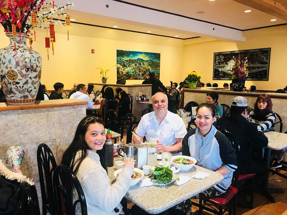 Hạnh phúc đáng ghen tỵ của cặp vợ Việt chồng Tây sau 14 năm bên nhau - 2