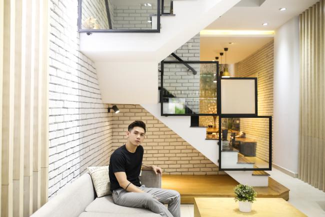 Nhà 7 tỷ tự trang trí như không gian sống tách rời thành phố của Đại Nhân - 1