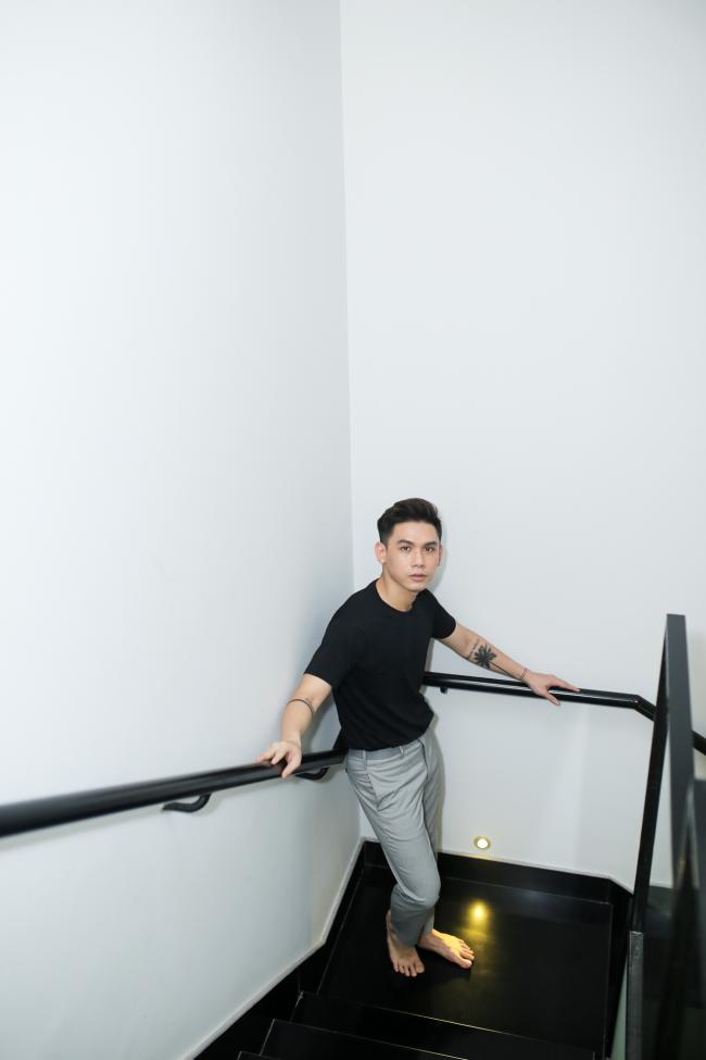 Nhà 7 tỷ tự trang trí như không gian sống tách rời thành phố của Đại Nhân - 3