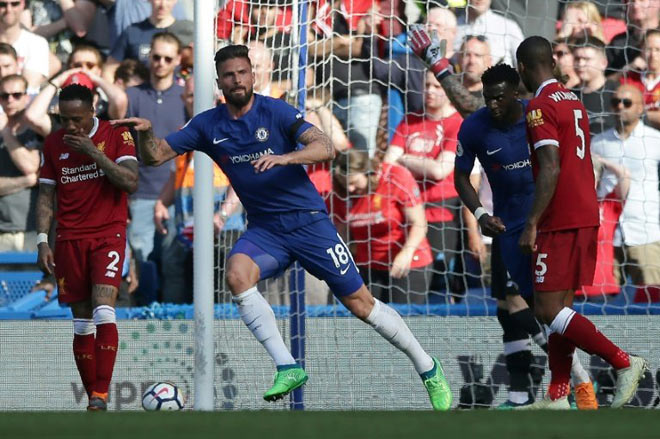 Chelsea – Huddersfield: “Vua bọ cạp” Giroud quá hay, vé Cúp C1 sống lại - 1