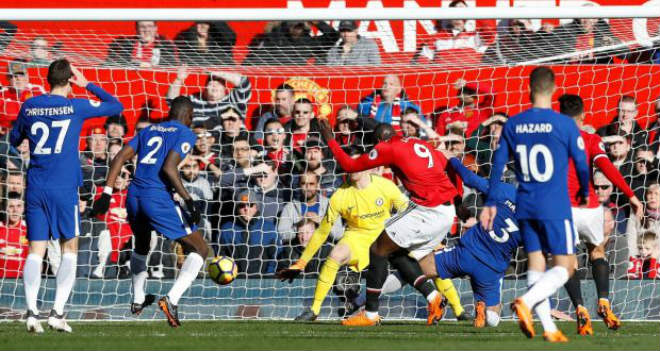 Lukaku chấn thương nặng, lỡ 2 trận cuối: MU cần phép màu đấu Chelsea - 2
