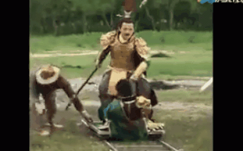 Thực tế phì cười của những màn cưỡi ngựa hoành tráng - 14