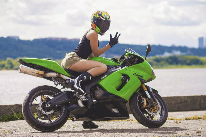 Ngắm vẻ đẹp “hoang dã” của những bóng hồng bên môtô cỡ lớn - 6