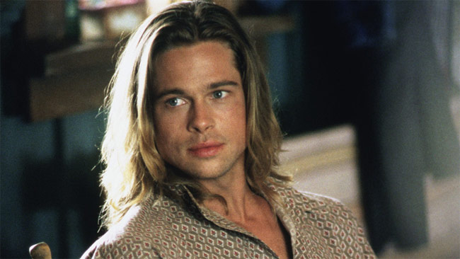 Đứng thứ 3 là Brad Pitt, ít ai phủ nhận được vẻ đẹp lãng mạn của anh thời trẻ.