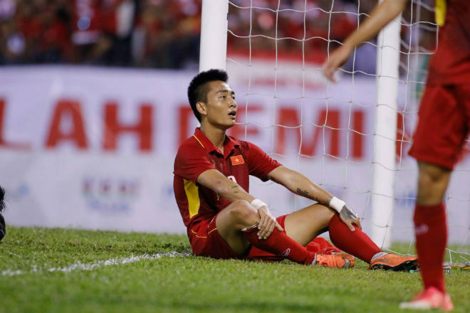 Em họ Văn Quyến lu mờ Văn Đức U23: &#34;Tội đồ&#34; SEA Games hóa người hùng - 1