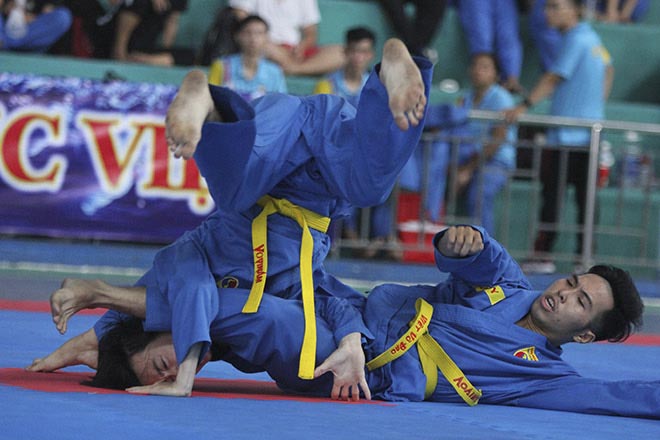 Tay không chống mã tấu, môn sinh Vovinam diễn tuyệt chiêu - 10