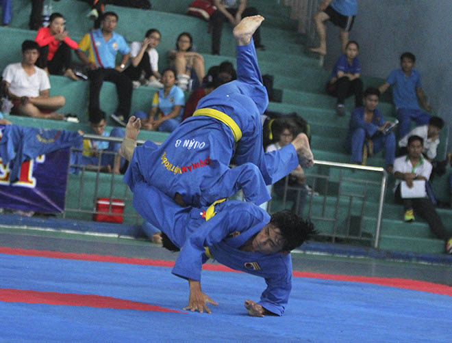 Tay không chống mã tấu, môn sinh Vovinam diễn tuyệt chiêu - 6