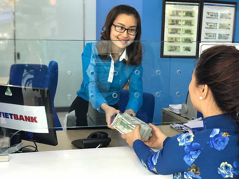 Vì sao người kinh doanh đổ xô vay đôla? - 1