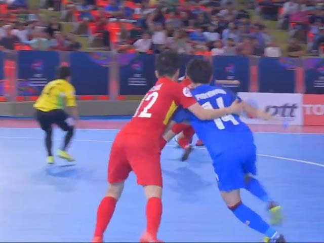 Bóng đá - ĐT futsal nữ Việt Nam - Thái Lan: Gay cấn đôi công, định đoạt luân lưu