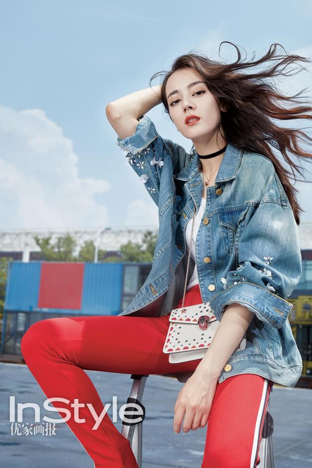 "Đệ nhất mỹ nữ Tân Cương" kiếm hàng trăm tỷ đồng từ quảng cáo? - 3