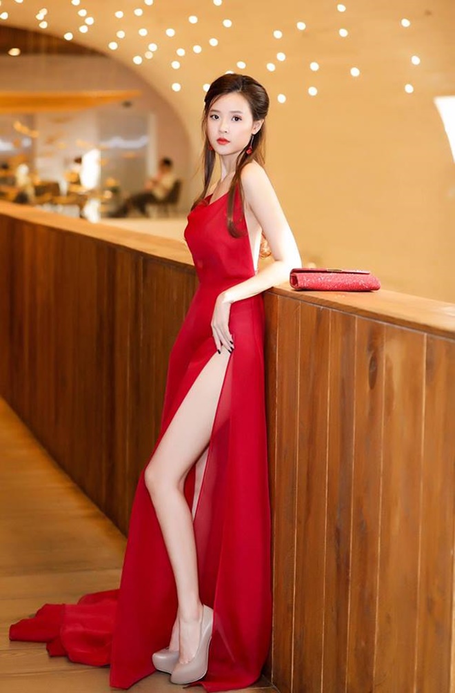 Bích Phương đụng đầm đỏ với mỹ nữ Vbiz trong MV mới, ai đẹp hơn ai? - 9