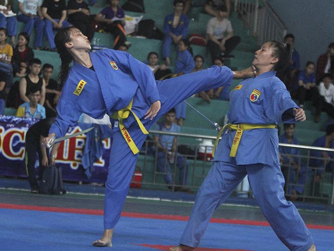 &#34;Bóng hồng&#34; Vovinam múa kiếm điêu luyện, hút mắt người xem - 4