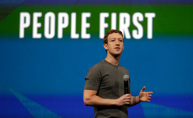 Vào tháng 10 năm 2014, hơn 1,23 tỷ người đã truy cập vào Facebook mỗi tháng, 1 tỷ người dùng đã truy cập Facebook thông qua thiết bị di động.