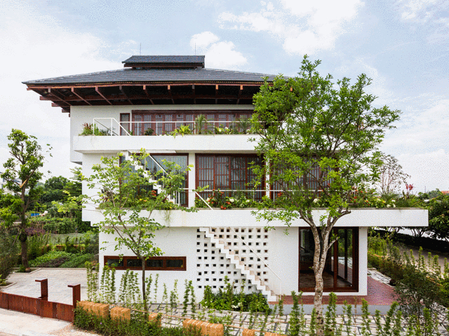 Kinh doanh - Báo Tây xuýt xoa khen nhà 3 tầng kiểu hộp trượt độc lạ ở Vĩnh Phúc