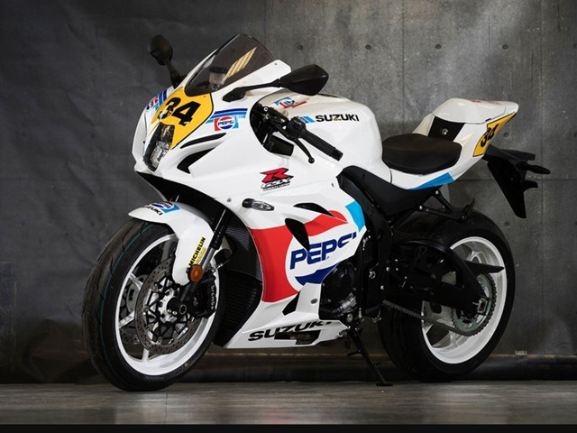 Thế giới xe - "Soi" Suzuki GSX-R1000 Pepsi GP Edition "không phải ai cũng có cơ hội sở hữu"