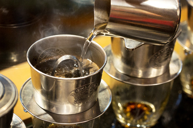 Highlands Coffee - nơi gìn giữ giá trị cà phê truyền thống Việt - 1