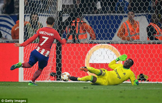 Chung kết Europa League: Griezmann “nhảy múa”, Torres gửi lời chia tay đẹp - 6