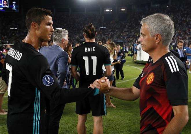 MU & điệp vụ thế kỷ Ronaldo: Mourinho “thả thính”, chờ CR7 cứu giá - 1