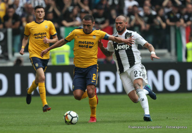 Juventus - Hellas Verona: Hiệp 2 bùng nổ, &#34;tặng quà&#34; cho Buffon - 1
