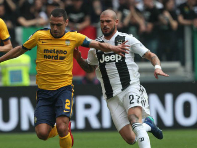 Juventus - Hellas Verona: Hiệp 2 bùng nổ, ”tặng quà” cho Buffon
