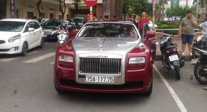 Rolls-Royce Ghost &#34;ngũ quý 1&#34; bất ngờ về tay đại gia Huế - 1